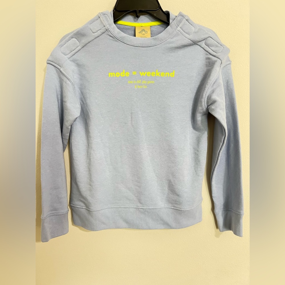 Girls sweater new